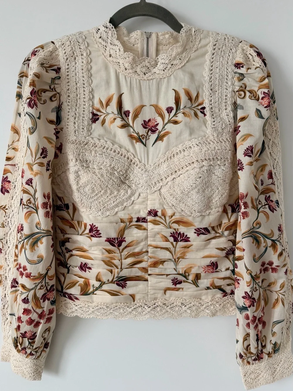 FARM RIO Cream Floral CROCHET Blouse